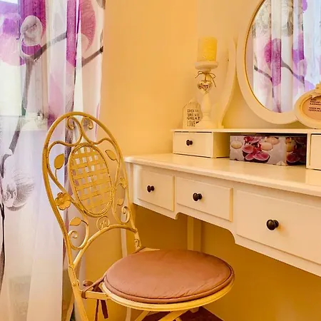 Double A Apartment *